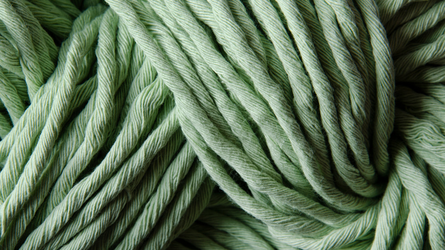 Makramē auklas mezglošanai