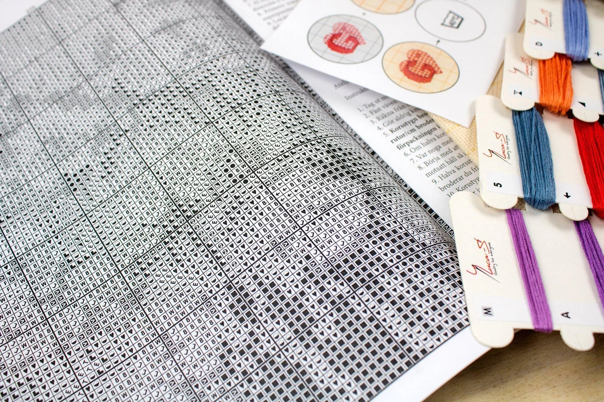 Cross Stitch Kit Luca - S - Not Forgotten, B607 | Knitting yarn shop / dzijas veikals