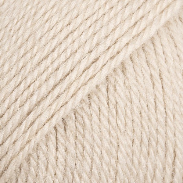 FLORA UNI COLOUR 31 sand | Knitting yarn shop / dzijas veikals