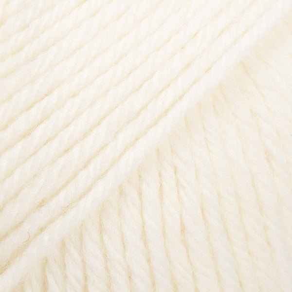 KARISMA UNICOLOR 01 off white | Knitting yarn shop / dzijas veikals