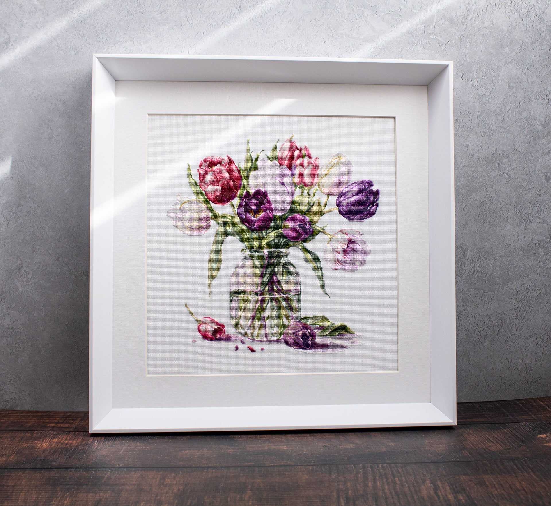Luca - S Cross Stitch Kit – Bouquet of Tulips B7029, 16ct AIDA, 30x31cm, 189x195 Stitches, 56 Colors, Includes Cotton Threads, Needles & Guide | Knitting yarn shop / dzijas veikals