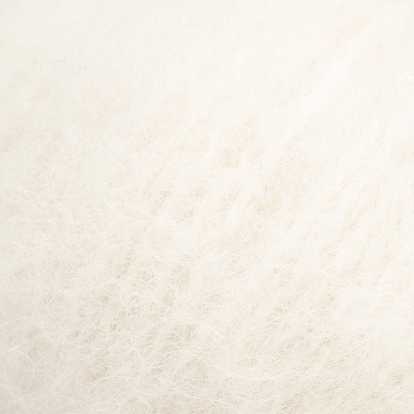 MELODY UNI COLOUR 01 off white | Knitting yarn shop / dzijas veikals