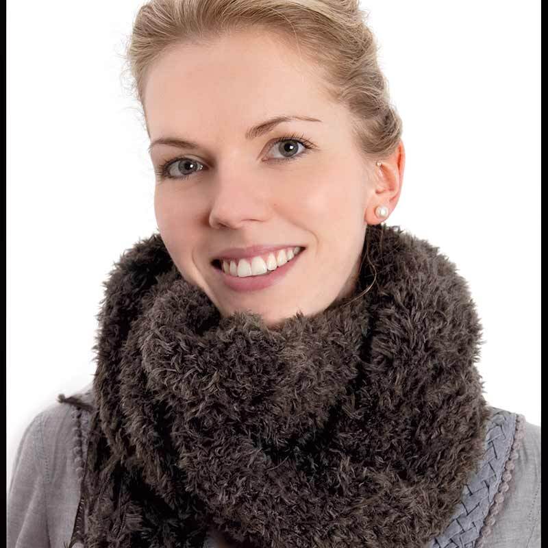 Rico Design Fashion Fur Yarn - Faux Fur 005 black | Knitting yarn shop / dzijas veikals