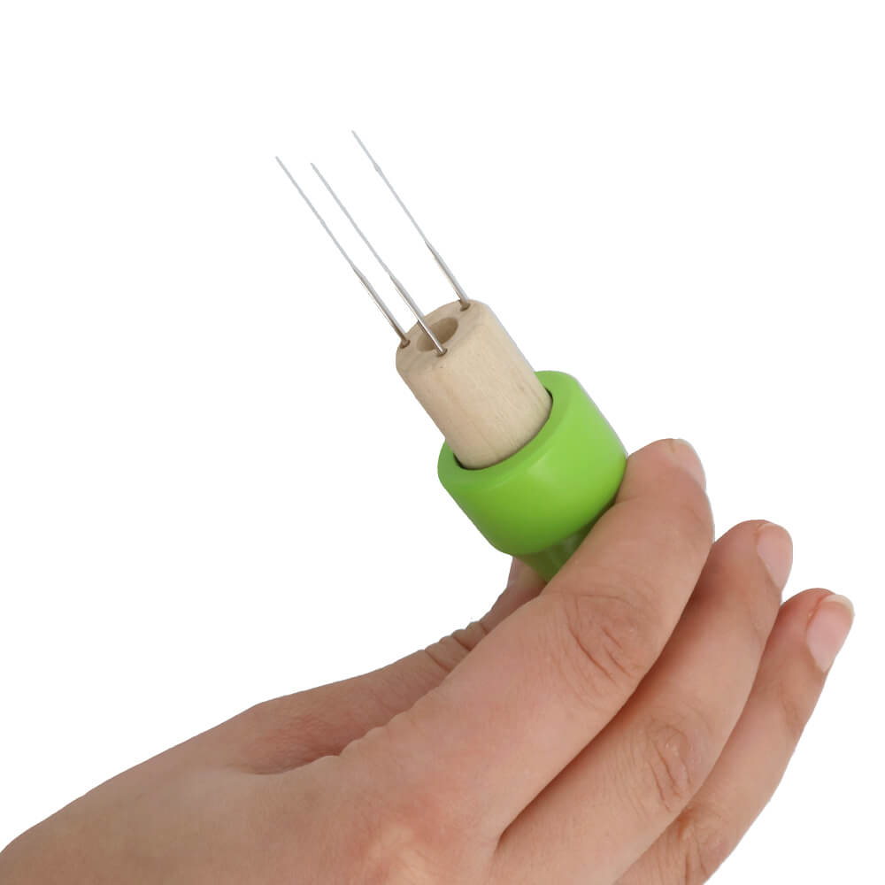 Tulip Wooden grip for 3 needles | Knitting yarn shop / dzijas veikals